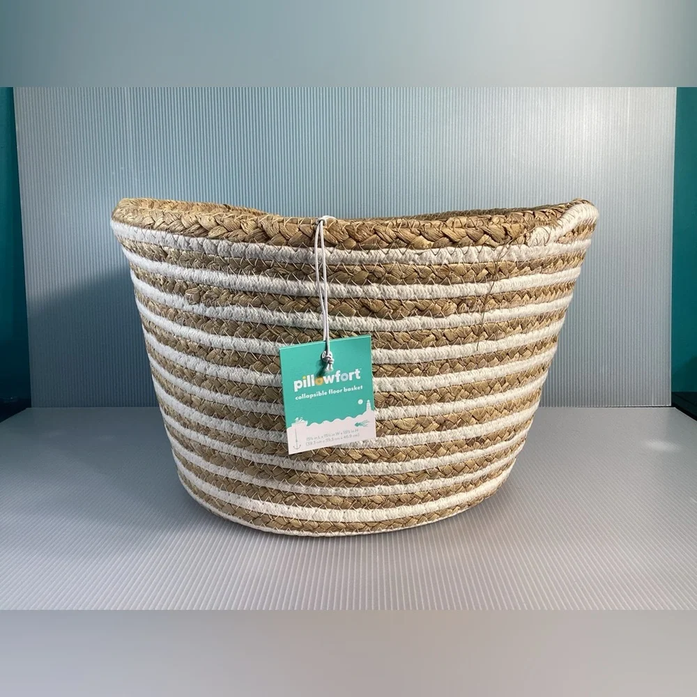 Pillowfort Collapsible Floor Basket